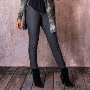 AVENTURA GENESIS JEGGINGS 🌸💕